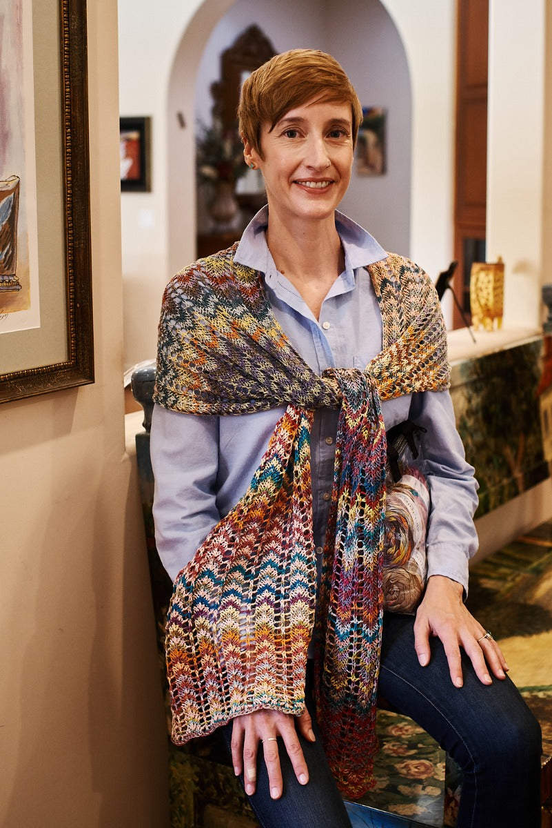 !FREE w/ Celebrate Yarn Purchases - 6701D 4-Color Arrow Eyelet Wrap (PDF)
