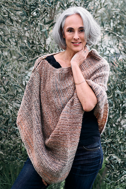 FREE with Purchase of THREE balls of Trendsetter Kinsale  - Garter Ribbed Wrap (PDF)