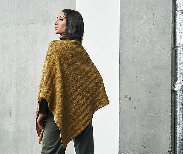 A Rowan Alpaca Classic Pattern - Aldergate Poncho (PDF)