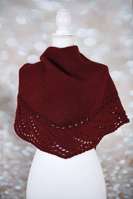 A FREE Cascade 220 Grande Pattern - Zinfandel Shawl (PDF)