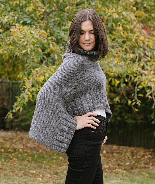 A Churchmouse Yarns and Teas Pattern - Chunky Seamless Poncho (PDF)