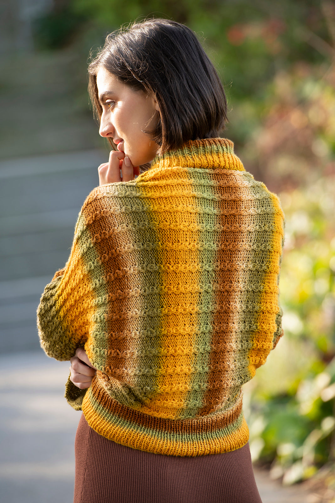 A Juniper Moon Farm Iridescence Pattern - Cleo Shrug (PDF)