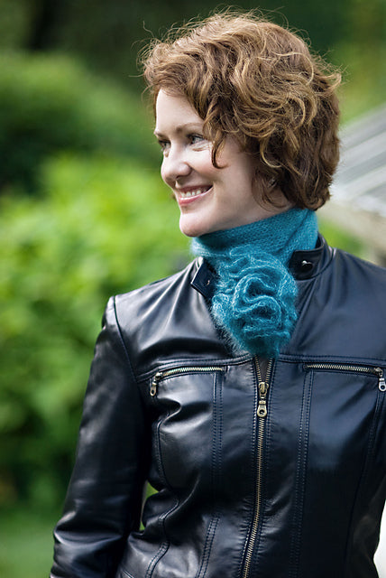 A Churchmouse Yarns and Teas Pattern - Two-Way Ruffled Scarf (PDF)