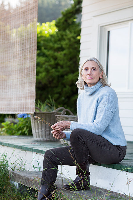 A Churchmouse Yarns and Teas Pattern - Better-Than-Basic Pullover (PDF)