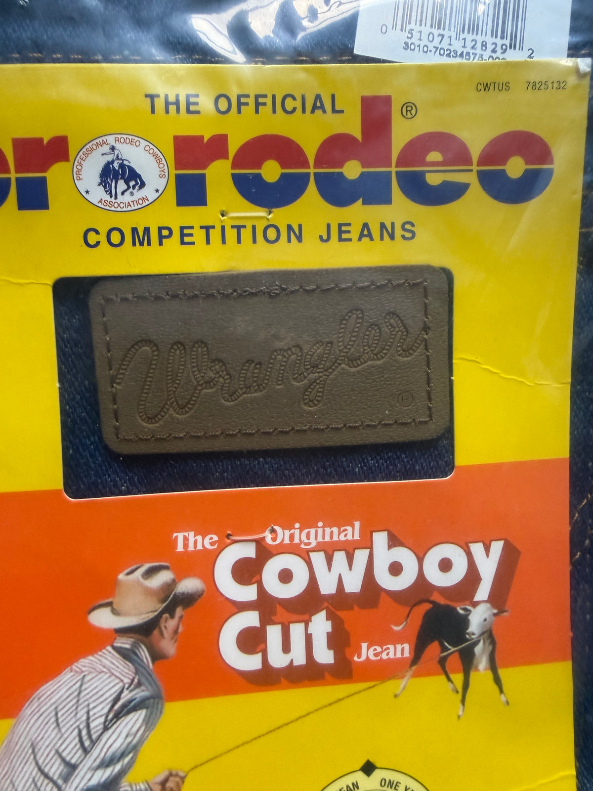 New w/ Small Discoloration on Leg - Wrangler Men's 13MWZ Cowboy Cut Original Fit Jean, 34 x 32