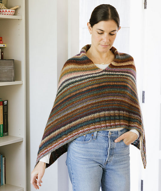 A Churchmouse Yarns and Teas Pattern - Chunky Seamless Poncho (PDF)