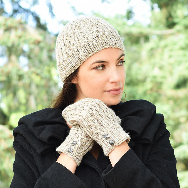 A FREE Cascade 220 Pattern - Celtic Cable and Rib Beanie & Mittens (PDF)