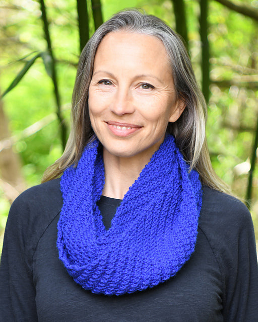 A FREE Cascade 220 Pattern - Diagonal Rib Cowl (PDF)