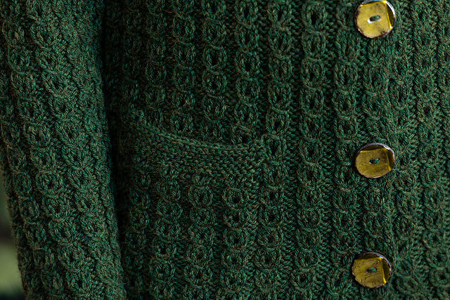 A FREE Cascade 220 Pattern - Maggie Hoodie (PDF)
