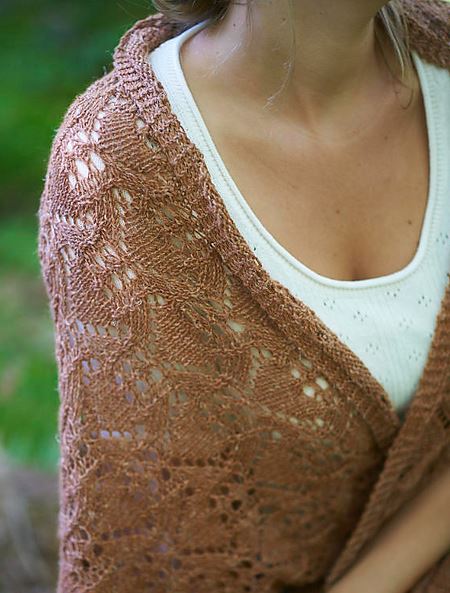 Briallen Shawl - FREE with Purchase of 5 or More Skeins of Cambria (PDF)
