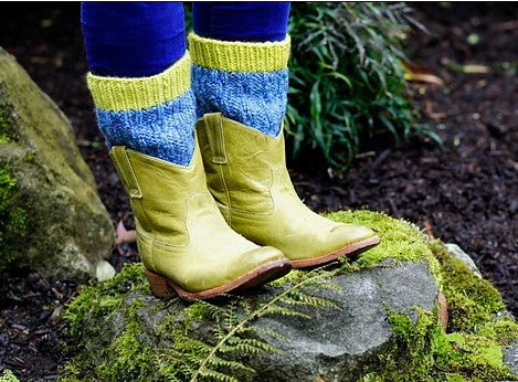 A FREE SimpliWorsted Pattern - SimpliStylish Boot Cuffs (PDF)