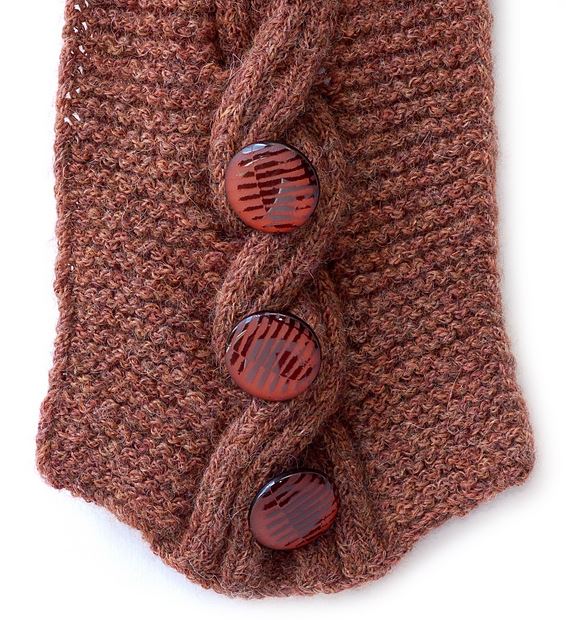 A FREE HiKoo SimpliCria Pattern - Cabled Cowl (PDF)