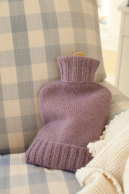 A Churchmouse Yarns and Teas Pattern - Hot Water Bottle Cozy (PDF)