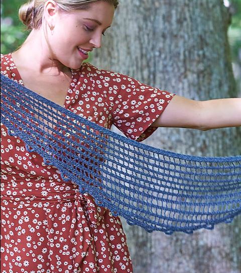 Keris Scarf - FREE with Purchase of 2 or More Skeins of Cambria (PDF)