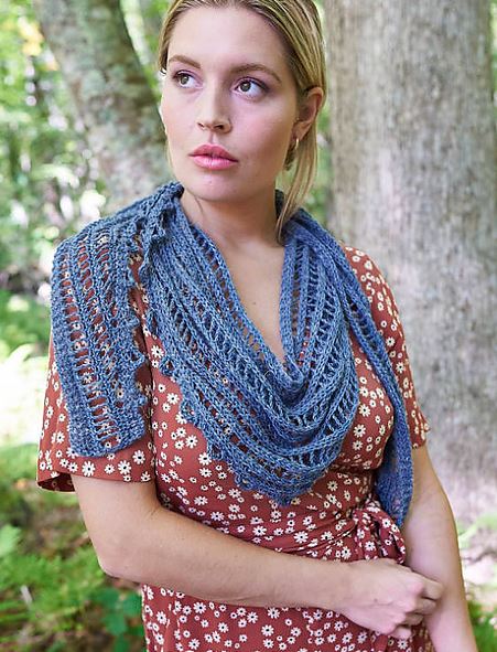 Keris Scarf - FREE with Purchase of 2 or More Skeins of Cambria (PDF)