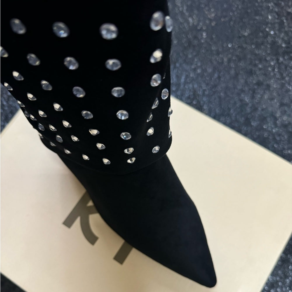 YOKI Women's Fold Over Boot New with Box - Black - Size 7