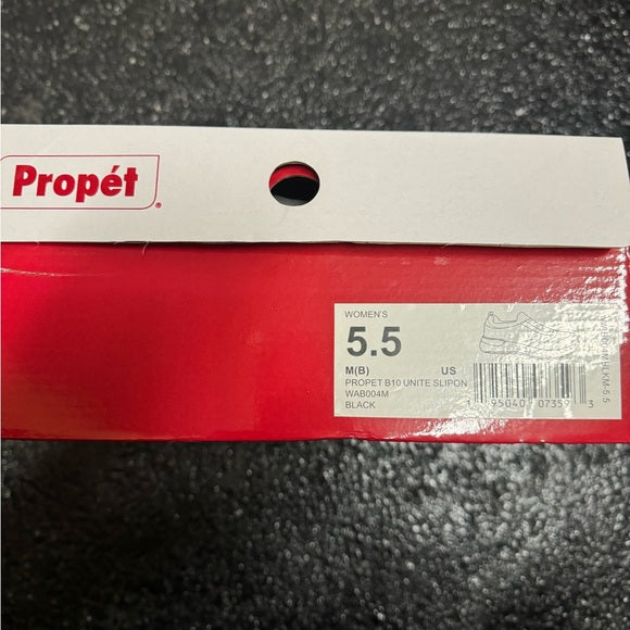 Propét Women's Unite Slip-On Sneaker - Size 5.5