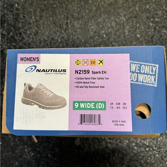 Nautilus Women's Spark Oxford Fashion Boot New w/ Box Size 9 Wide