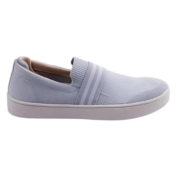 REVITALIGN Women's Marine Slip-on Sneaker - Size 5.5