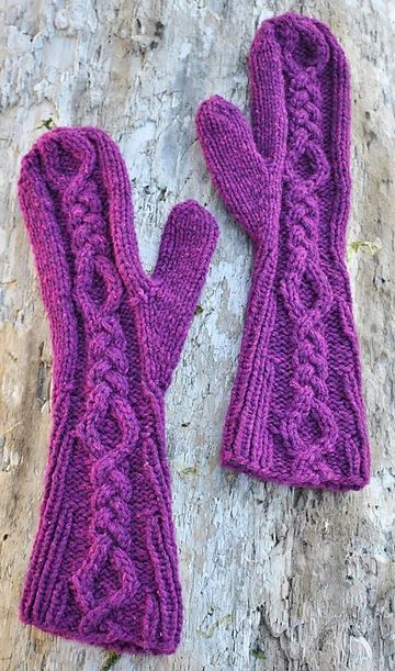 A FREE HiKoo Kenzington Pattern - Cabled Mittens