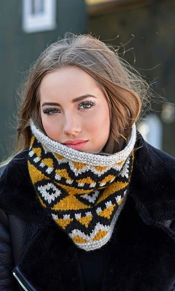 A Juniper Moon Farm Pattern - Nissa Cowl (PDF)
