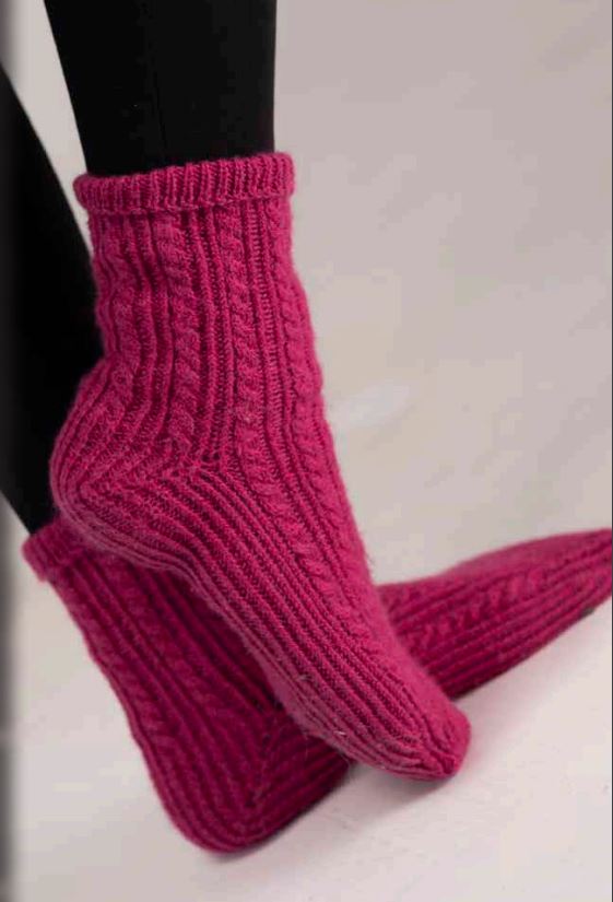 A Mirasol Pattern - Maria Socks (PDF)