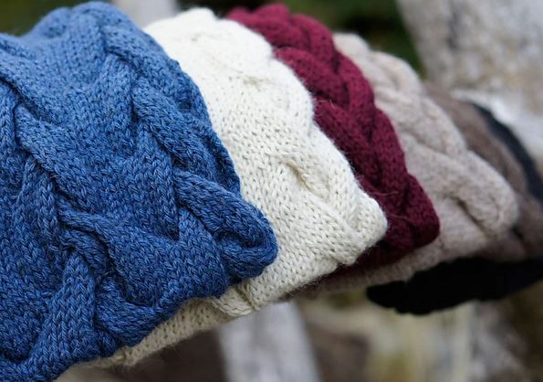 A FREE HiKoo SimpliCria Pattern - Rippling River Cowl