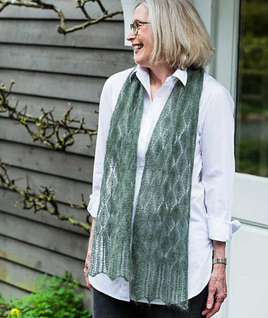 A Churchmouse Yarns and Teas Pattern - Tea Leaf Lace Scarf & Shawl (PDF)
